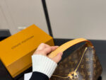 Louis Vuitton Vintage Hobo Underarm Bag Classic Monogram - Image 3