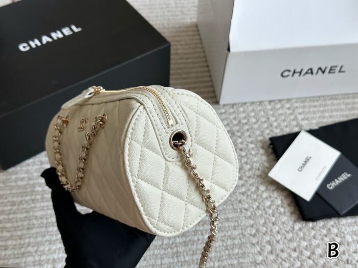 Chanel 25P Bowling Bag - Black With White Trim Boston Bag Carry Or Crossbody Comfortable And Durable Generous Capacity - Image 4