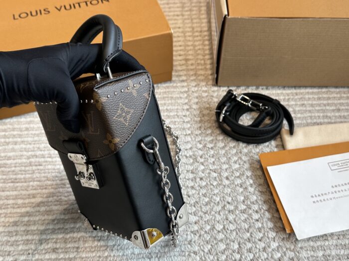 Louis Vuitton Replica New Runway-Inspired Small Trunk Bag Retro-Inspired Embellishments, Compact And Angular - Image 4