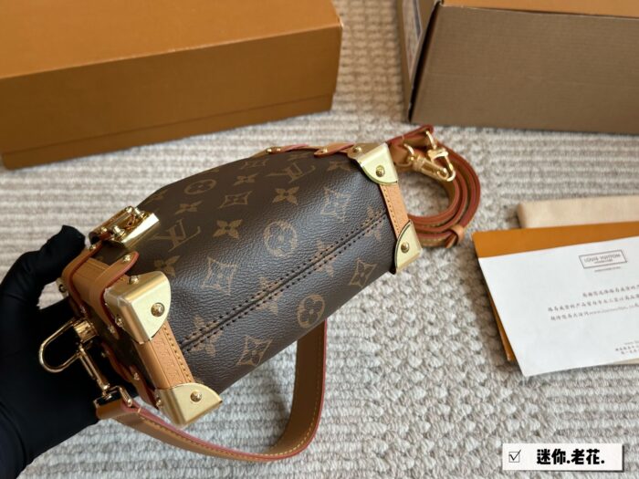 Louis Vuitton Side Trunk Mini Monogram Mini Soft Case Same As Eileen Gu'S Showpiece Small Size - Image 6