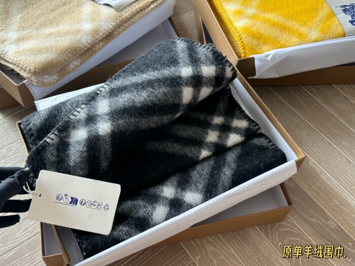Burberry Cashmere Scarf Delicate Colour Palette Soft And Comfortable Comes With A Box - Image 3