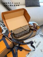 Louis Vuitton Ivy Monogram Canvas Detachable Shoulder Strap Chain Handbag - Image 2