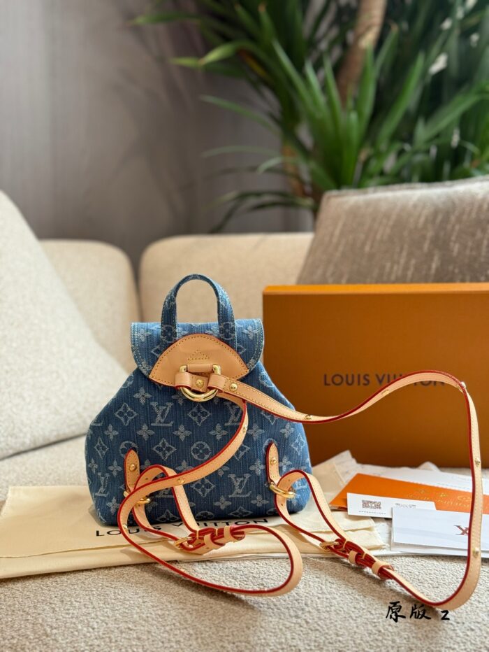 Louis Vuitton Monogram Denim Canvas Vintage Denim Backpack - Vintage Wash, Vvn Calfskin, Champagne-Coloured Hardware - Image 4