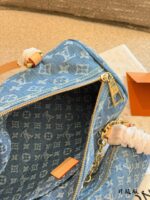 Louis Vuitton 24 Denim Monogram Babylone Mother-And-Child Shoulder Bag Lightweight And Spacious - Image 8