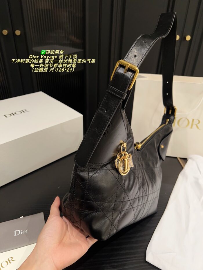 Dior Voyage Underarm Handbag Clean Lines, Elegant And Fashionable - Image 8