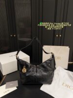 Dior Voyage Underarm Handbag Clean Lines, Elegant And Fashionable - Image 11
