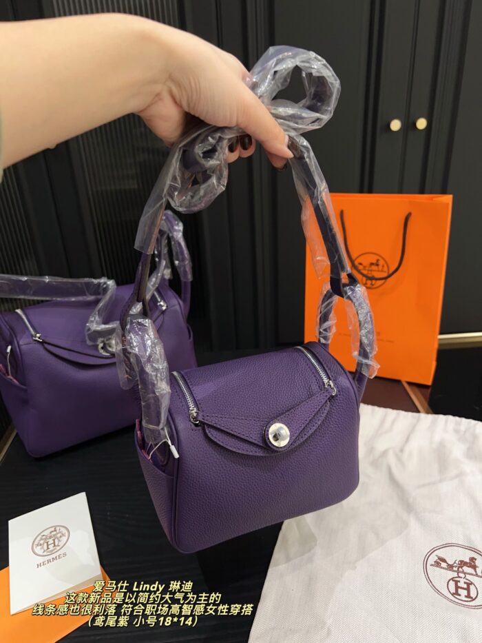 Hermès Lindy Iris Purple: Minimalist, Sophisticated, And Sleek Professional Handbag - Image 6