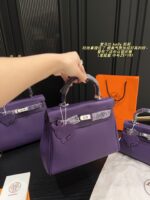Hermès Kelly Togo Iris Purple Kelly Bag Elegant, Versatile, And Exudes Sophistication - Image 2
