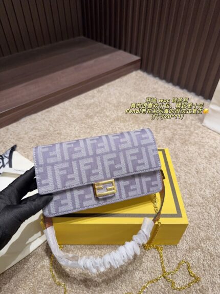 Fendi Monogram Series Woc Chain Bag Gold-Tone Chain For Crossbody Wear Exquisite Vintage Charm