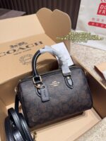 Coach Boston Pillow Bag: Exquisite, Adorable, Spacious, Versatile - Image 2