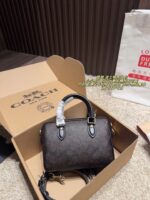 Coach Boston Pillow Bag: Exquisite, Adorable, Spacious, Versatile - Image 5