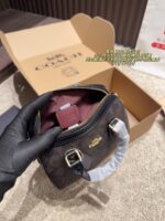 Coach Boston Pillow Bag: Exquisite, Adorable, Spacious, Versatile - Image 7