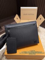 Louis Vuitton Briefcase Black Classic Colourway Metal Logo Accents Solid And Dignified Fashionable And Elegant - Image 2