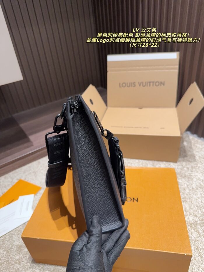 Louis Vuitton Briefcase Black Classic Colourway Metal Logo Accents Solid And Dignified Fashionable And Elegant - Image 3
