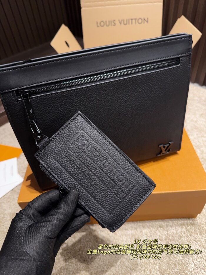 Louis Vuitton Briefcase Black Classic Colourway Metal Logo Accents Solid And Dignified Fashionable And Elegant - Image 6