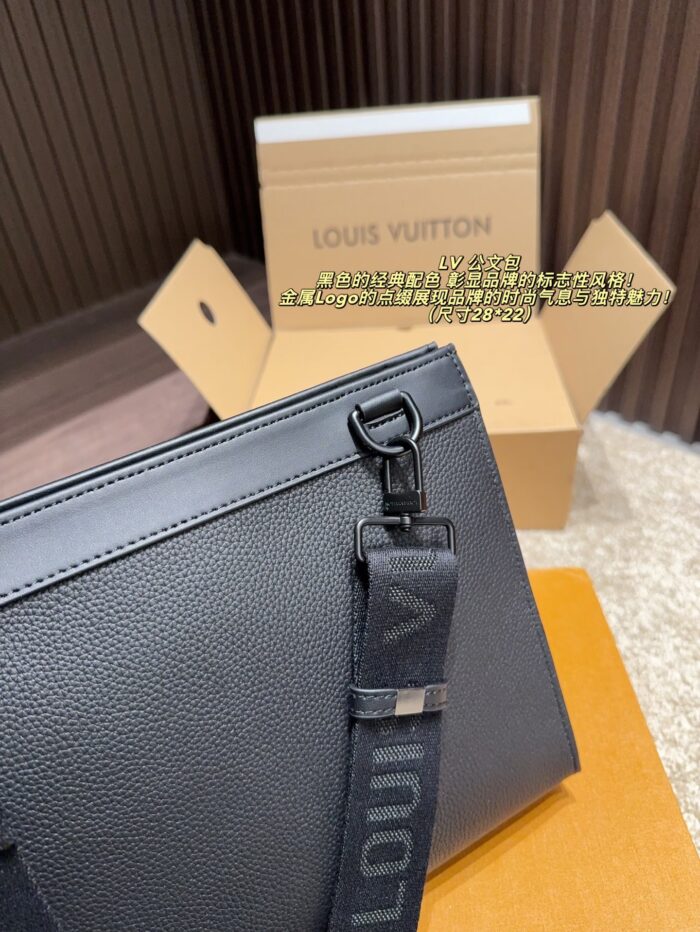 Louis Vuitton Briefcase Black Classic Colourway Metal Logo Accents Solid And Dignified Fashionable And Elegant - Image 7