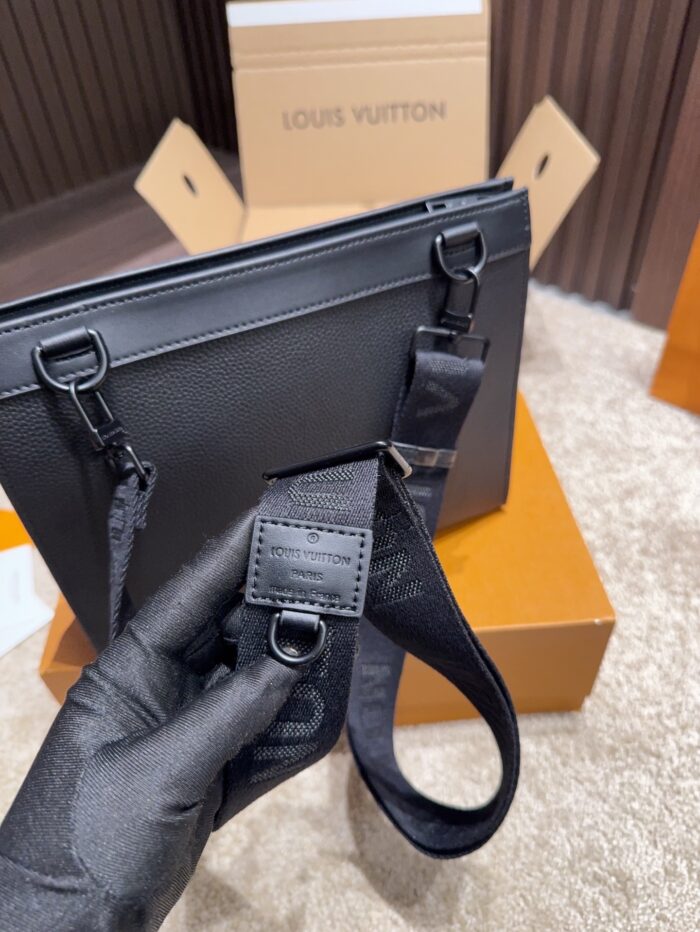 Louis Vuitton Briefcase Black Classic Colourway Metal Logo Accents Solid And Dignified Fashionable And Elegant - Image 9