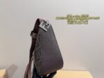 Fendi Melon Vintage Print Crossbody Bag Effortlessly Chic And Relaxed - Image 4