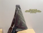 Fendi Men'S Casual Crossbody Bag Hardwearing, Versatile And Spacious
