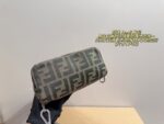 Fendi Men'S Casual Crossbody Bag Hardwearing, Versatile And Spacious - Image 6