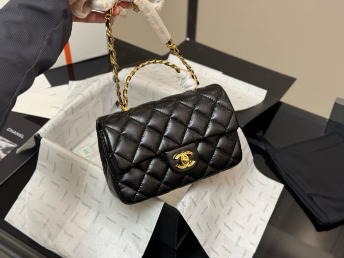 Chanel 23S Handle Mini Cf Oiled Lambskin Vintage Twist-Lock Handbag - Image 2