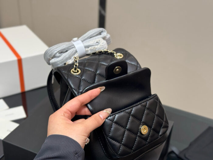 Chanel Duma Backpack Luxurious Lambskin Texture Can Be Worn As A Shoulder Bag, Backpack Or Carried By Hand - Image 6