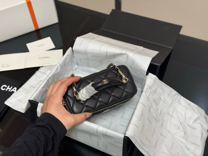 Chanel'S Latest High-Fashion Long Box Case/Makeup Case - Image 3