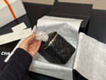 Chanel'S Latest High-Fashion Long Box Case/Makeup Case - Image 6
