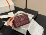 Chanel'S Latest High-Fashion Long Box Case/Makeup Case - Image 14