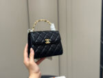 Chanel 23P Kelly Quilted Calfskin Handbag - Image 9