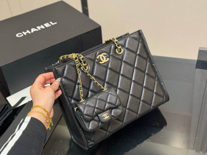 Chanel Tote Shopping Bag Buy One Get One Free Chick Yellow Quadri-Stitched Chain Strap Soft And Comfortable - Image 2