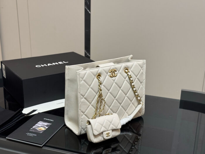 Chanel Tote Shopping Bag Buy One Get One Free Chick Yellow Quadri-Stitched Chain Strap Soft And Comfortable - Image 12