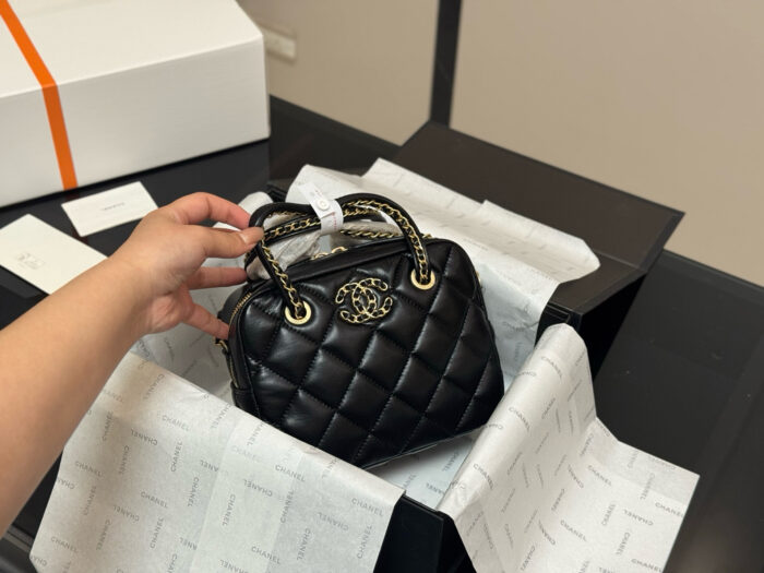 Chanel 25C Bowling Bag - Exquisite Detail Design - Image 2