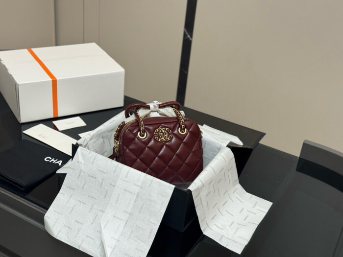 Chanel 25C Bowling Bag - Exquisite Detail Design - Image 15