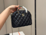 Chanel Mini Shell Bag Retro Quilted Pattern Atmosphere Fully Amplified - Image 9