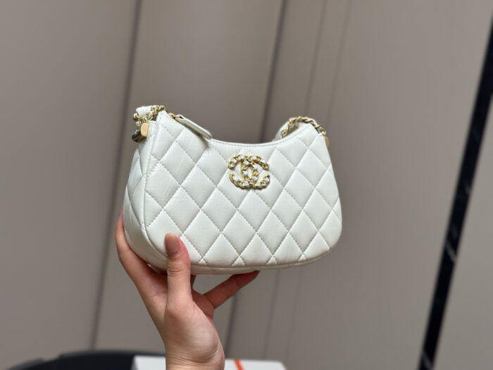 Chanel Hobo Shoulder Bag Classic Leather Chain Strap Comfortable To Carry New Arrival - Image 9