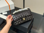 Chanel Cf Top-Grade Patent Leather Quilted Chain Bag. A Must-Have For All Seasons.