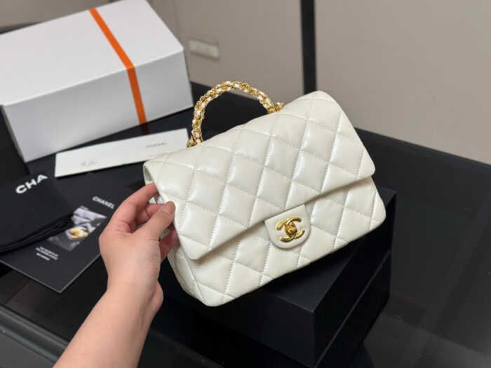 Chanel 24B Black Gold Chain Handle Bag Twisted Chain Polished Oil-Waxed Lambskin Light Gold Hardware - Image 11