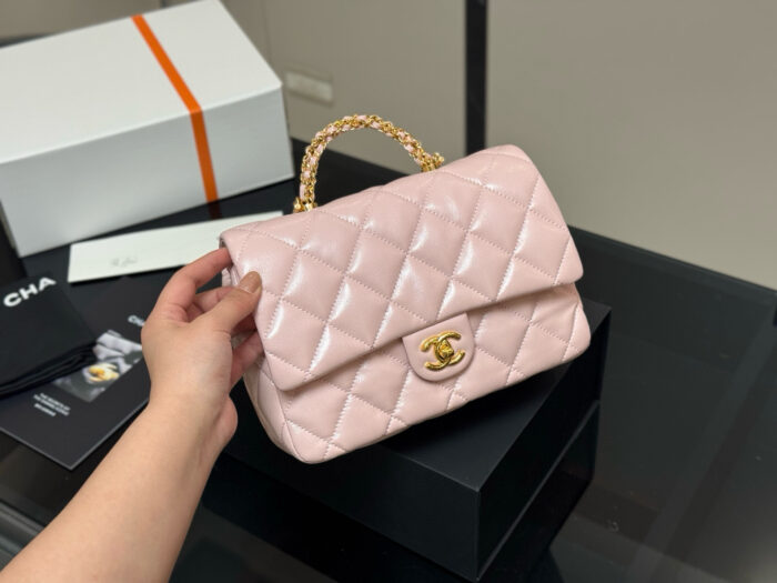 Chanel 24B Black Gold Chain Handle Bag Twisted Chain Polished Oil-Waxed Lambskin Light Gold Hardware - Image 12