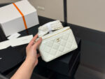 Chanel Handle Makeup Compact Touch-Ups And Styling - Image 3