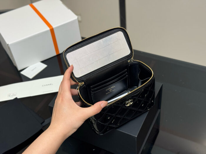 Chanel Quilted Handle Makeup Case Dual-Purpose For Touch-Ups And Styling - Image 3