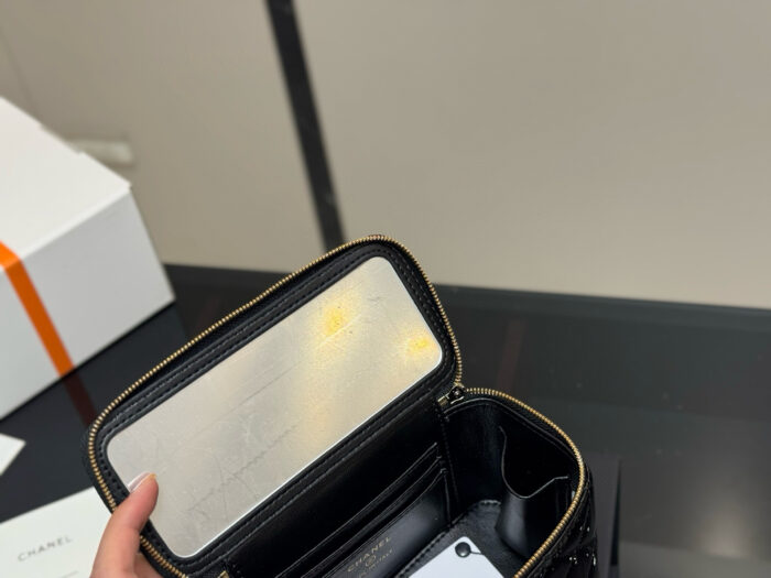 Chanel Quilted Handle Makeup Case Dual-Purpose For Touch-Ups And Styling - Image 4