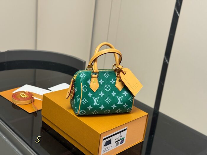 Louis Vuitton Speedy18 New Cushion Bag With Folding Box - Image 7
