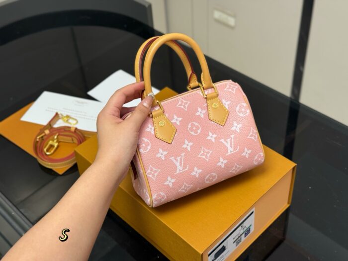 Louis Vuitton Speedy18 New Cushion Bag With Folding Box - Image 2