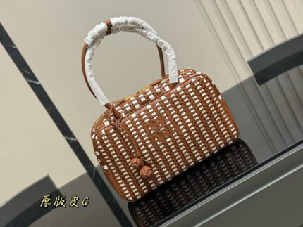 Miu Miu New Briefcase Leather Interlocking Design Exceptional Texture