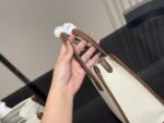 Burberry Freya Canvas Tote Bag Retro College Style Pink - Image 7