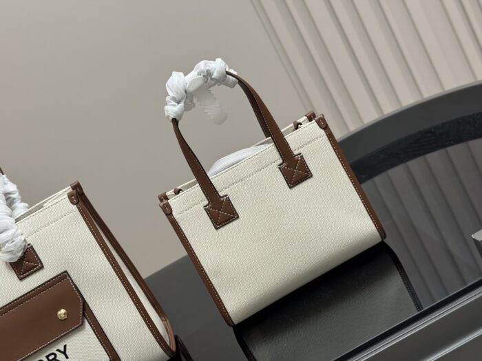 Burberry Freya Canvas Tote Bag Retro College Style Pink - Image 8