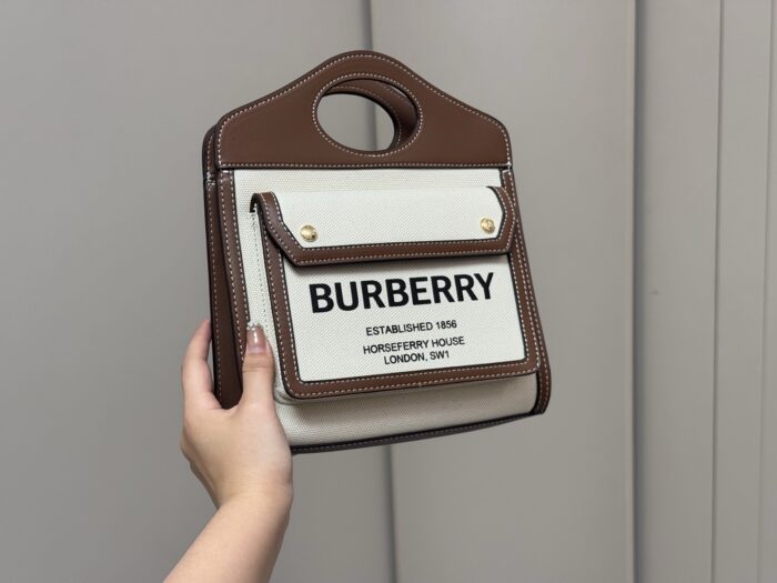 Burberry Canvas Messenger Bag Olive Green Vintage Charm - Image 9