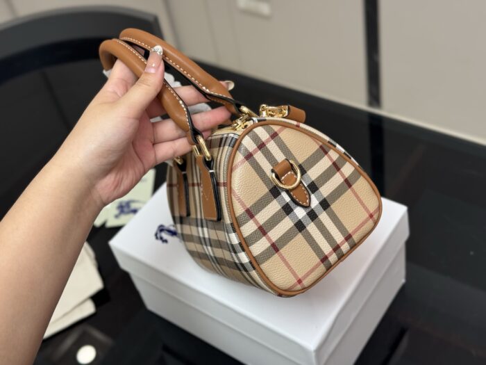 Burberry Check Pillow Bag | Multiple Colour Options | Handheld Crossbody Bag - Image 6