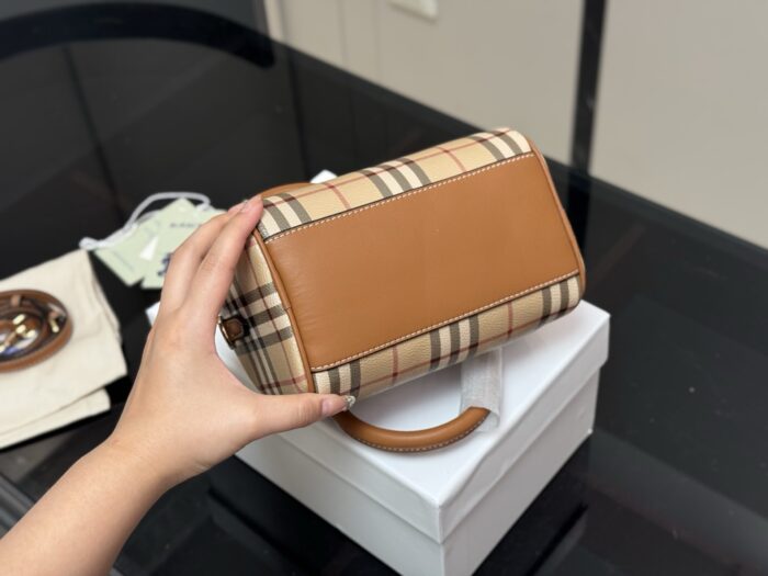 Burberry Check Pillow Bag | Multiple Colour Options | Handheld Crossbody Bag - Image 8